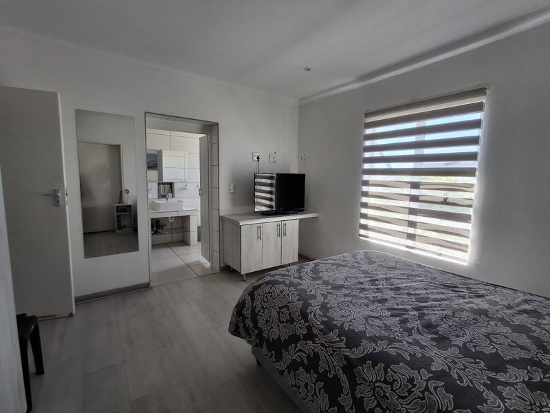 3 Bedroom Property for Sale in St Helena Views Western Cape